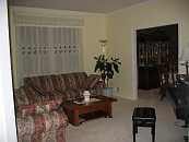 02-LivingRoom.JPG Thumbnail