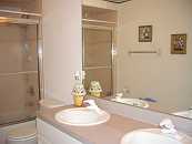 24-BAT-CIMG4124.JPG Thumbnail